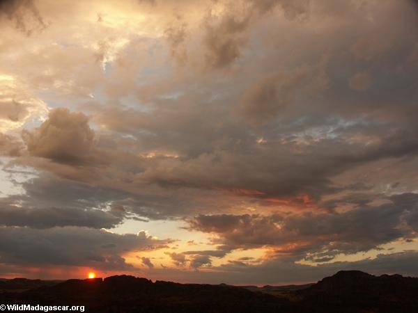 Distant rain at sunset in Isalo National Park (Isalo) [1018-0083]